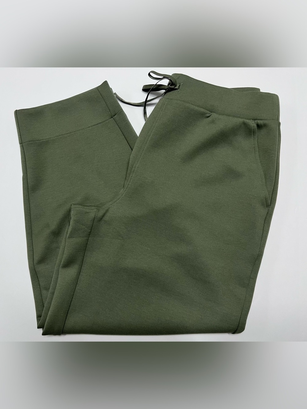NWT T by Talbots Olive Green Barrel Leg Pull On Pants Medium Stretch Knit